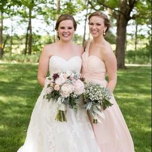 Meet your Posher, Laura